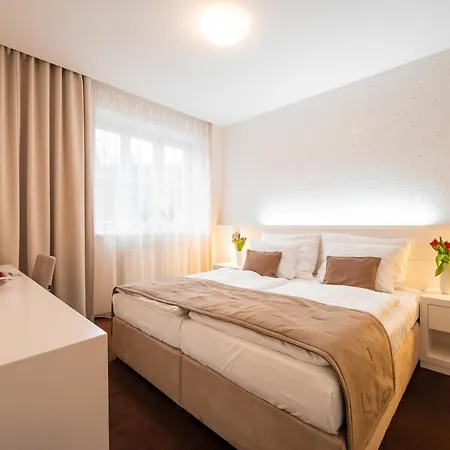 Viola Hotel 4*
