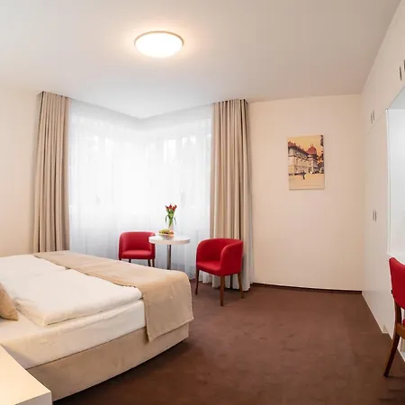 Viola Hotel 4*