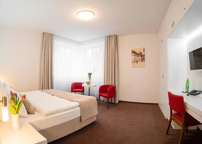 Viola Hotell 4*